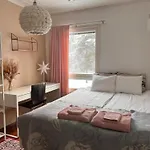 Nordic In With A Private Sledding Hill, Sauna & Cozy Family 别墅 *