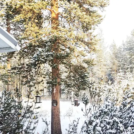 Nordic Villa In Rovaniemi With A Private Sledding Hill, Sauna & Cozy Family Stay Villa *