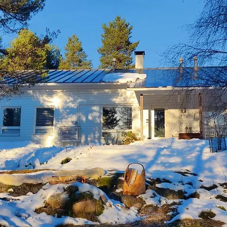 Nordic Villa In Rovaniemi With A Private Sledding Hill, Sauna & Cozy Family Stay Villa Rovaniemi