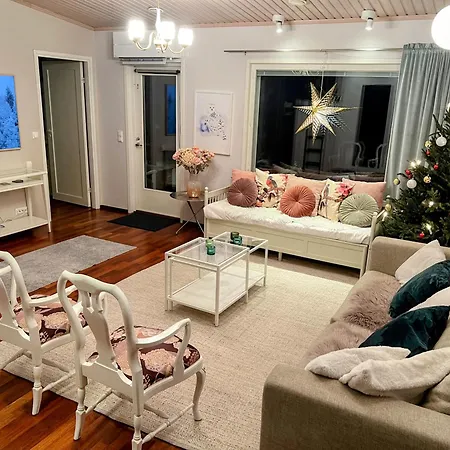 Villa Nordic Villa In Rovaniemi With A Private Sledding Hill, Sauna & Cozy Family Stay