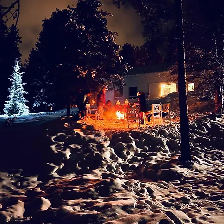 Nordic With Private Sledding Hill And Fire Pit Villa Rovaniemi