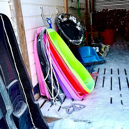 Nordic In With A Private Sledding Hill, Sauna & Cozy Family Villa Rovaniemi