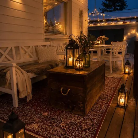 Nordic In With A Private Sledding Hill, Sauna & Cozy Family Villa Rovaniemi