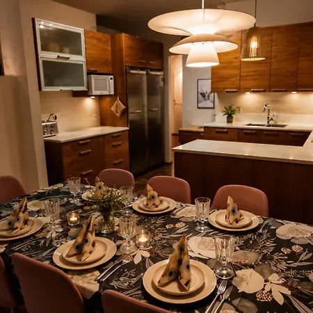 Nordic In With A Private Sledding Hill, Sauna & Cozy Family Rovaniemi