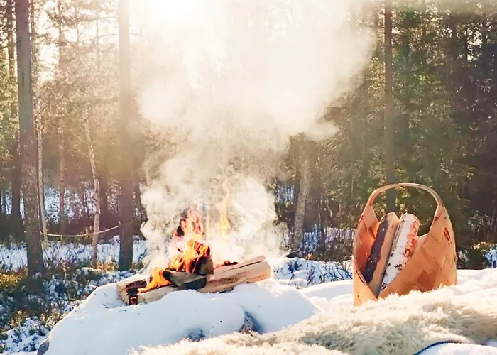 Villa Nordic In With A Private Sledding Hill, Sauna & Cozy Family Rovaniemi