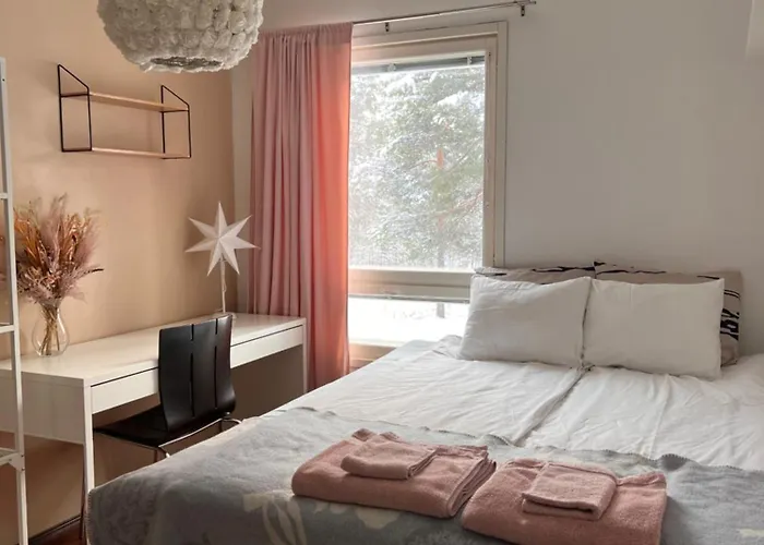 Nordic In With A Private Sledding Hill, Sauna & Cozy Family Villa *