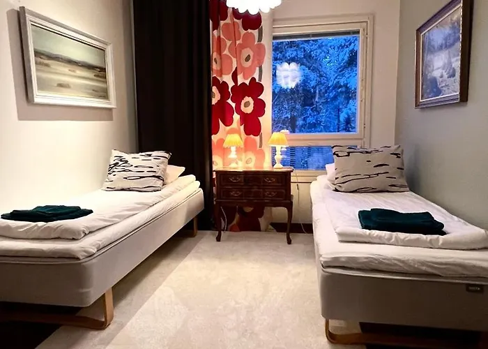 Nordic In With A Private Sledding Hill, Sauna & Cozy Family *